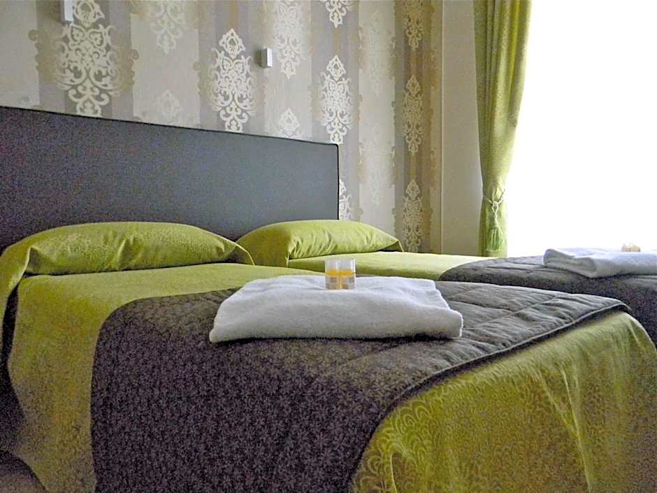 Rome Kings Suite, Italy. Rates from EUR105