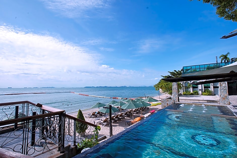 Отель в паттайе с храмом на берегу. Novotel паттайя. Отель модус паттайя. Pattaya modus beachfront. Pattaya modus beachfront resort.