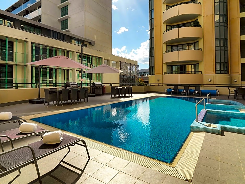 Adina Serviced Apartments Canberra James Court Braddon Rates From Aud102