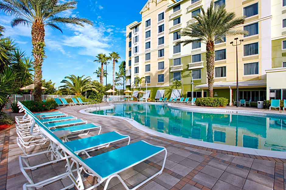 Comfort Suites Maingate East At Old Town Kissimmee Rates From Usd67