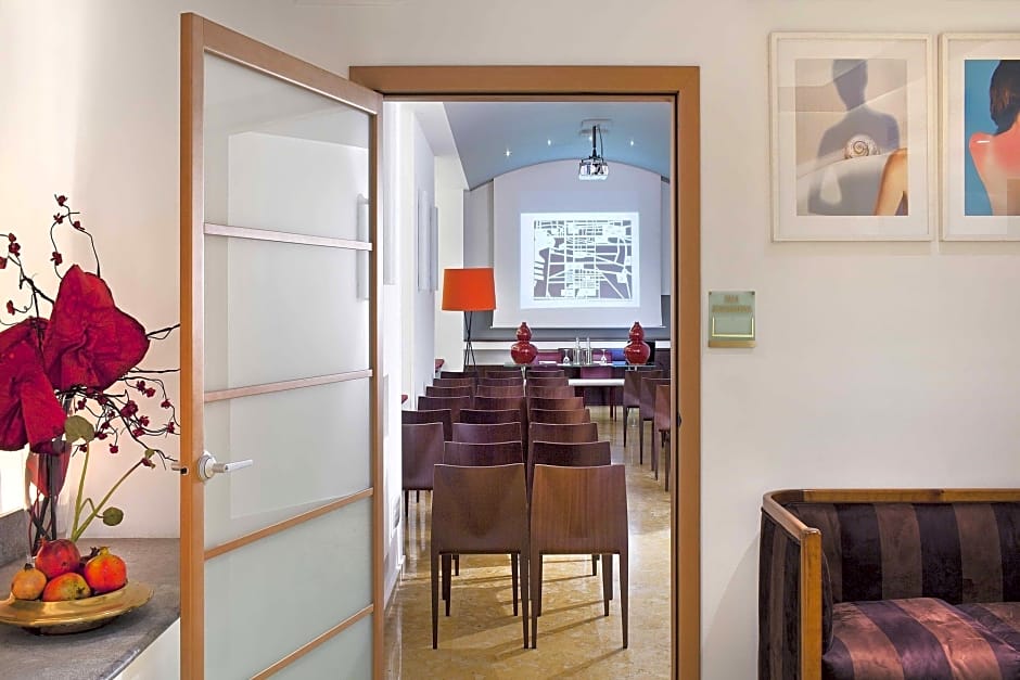 Hotel Plaza Opera Palermo Italy Contact Us