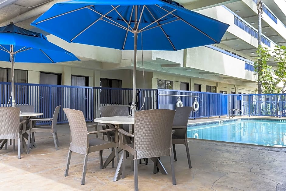 Quality Inn Suites Los Angeles Airport Lax Inglewood Rates