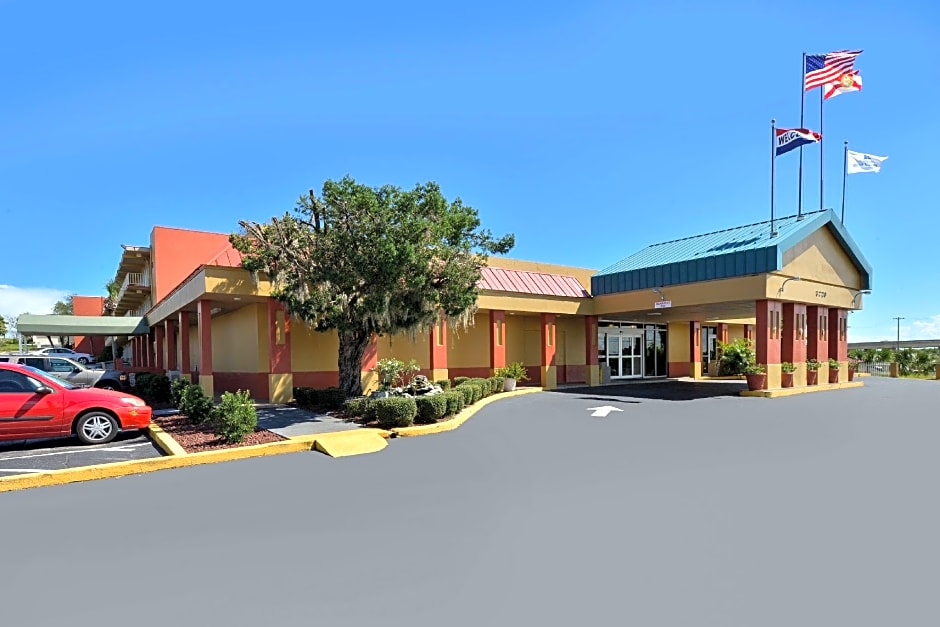 Americas Best Value Inn Cocoa/Port Canaveral, Cocoa . Rates from 