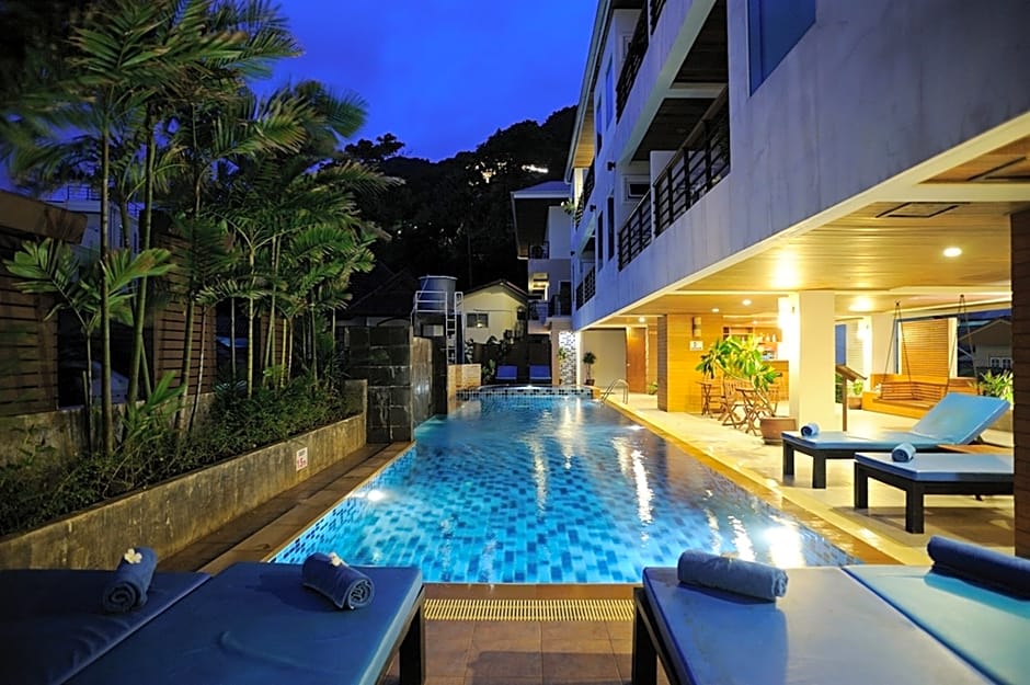 Пхукет отели фото. Baramee Resortel 3 Патонг. Graceland Phuket 4 Патонг. Тайланд Патонг Бич. Graceland Phuket 5* (Patong).