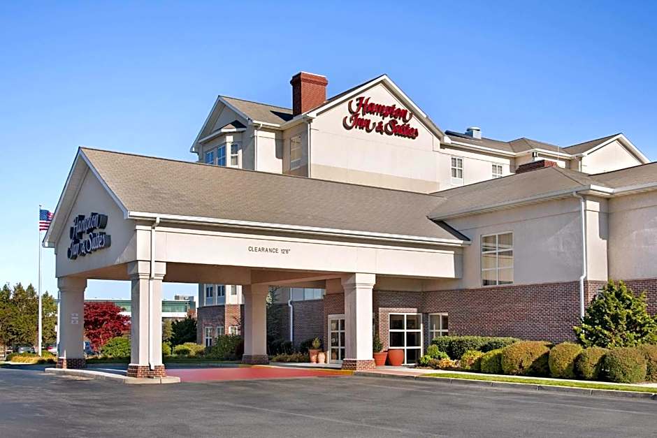 Hampton Inn And Suites Providence/Warwick-Airport. Rates from USD95